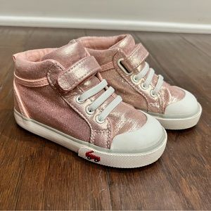 SEE KAI RUN* PEYTON ROSE SHIMMER